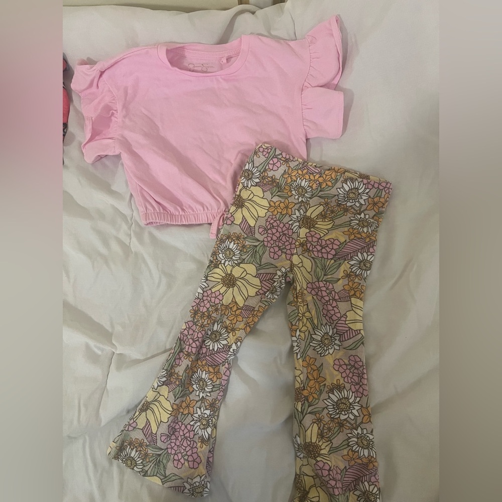 Jessica Simpson floral